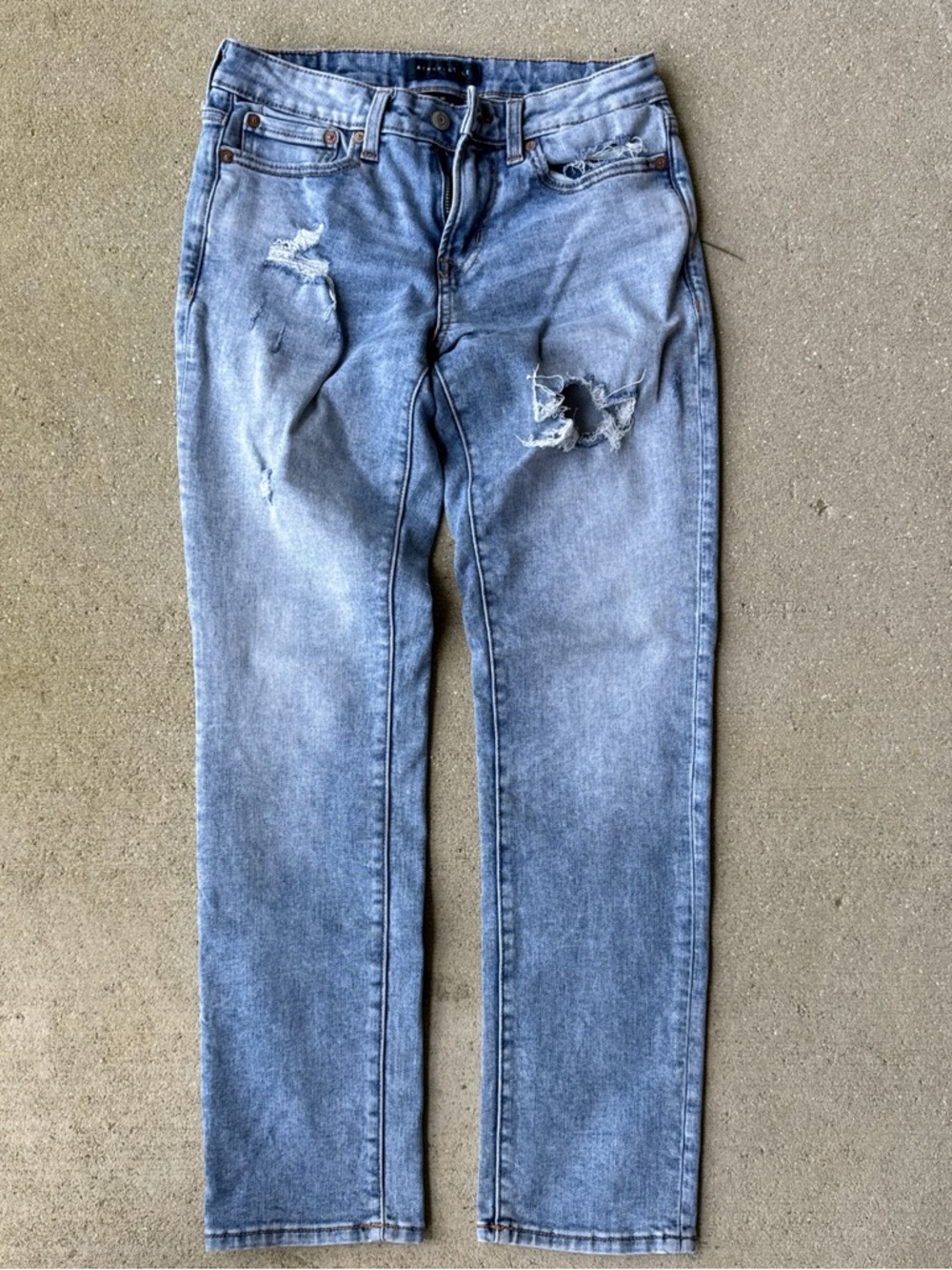 Aeropostale Men's Light Blue Distressed Straight Jeans 28x30